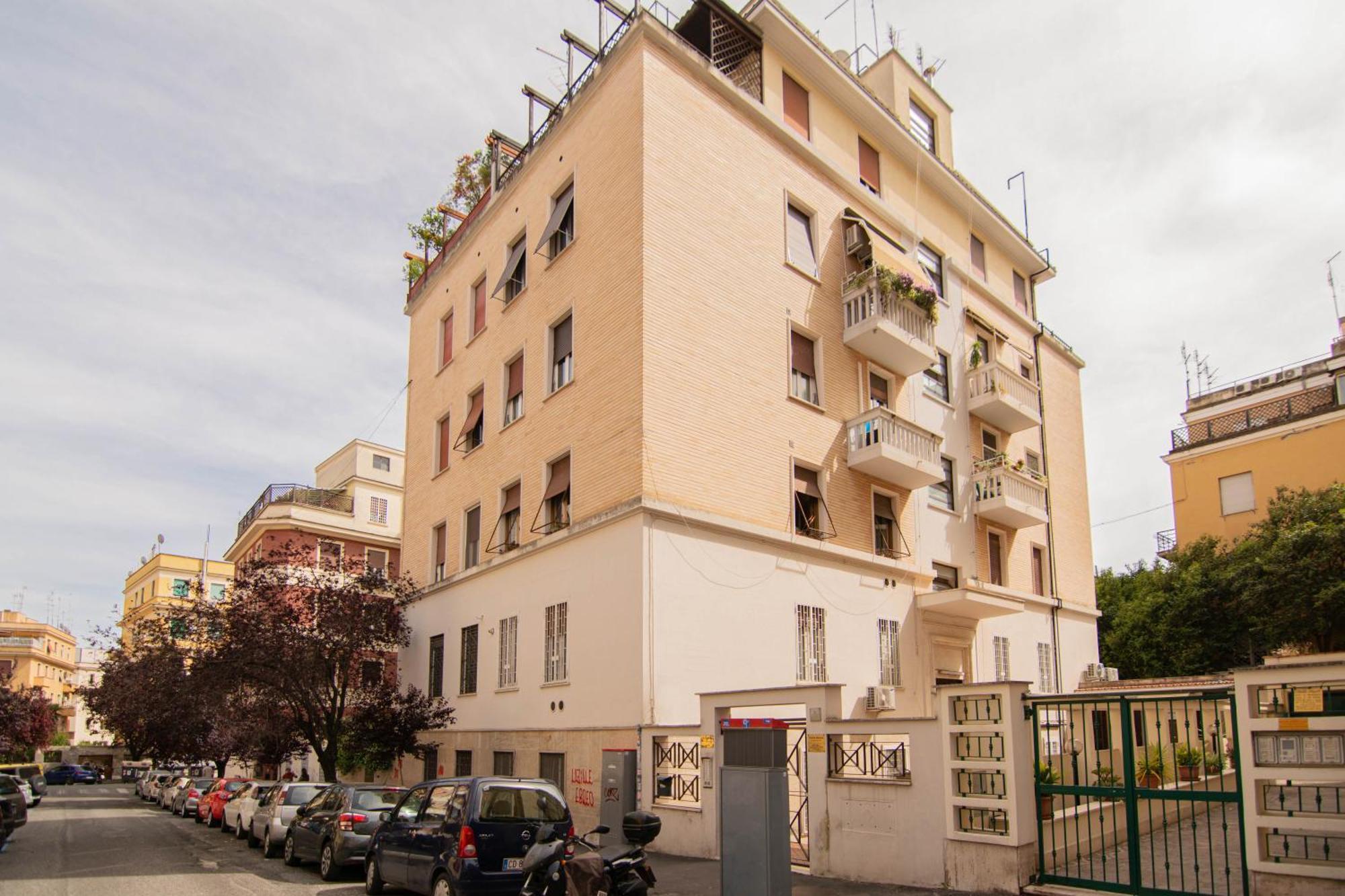 Apartmán Domus Eroi Řím Exteriér fotografie